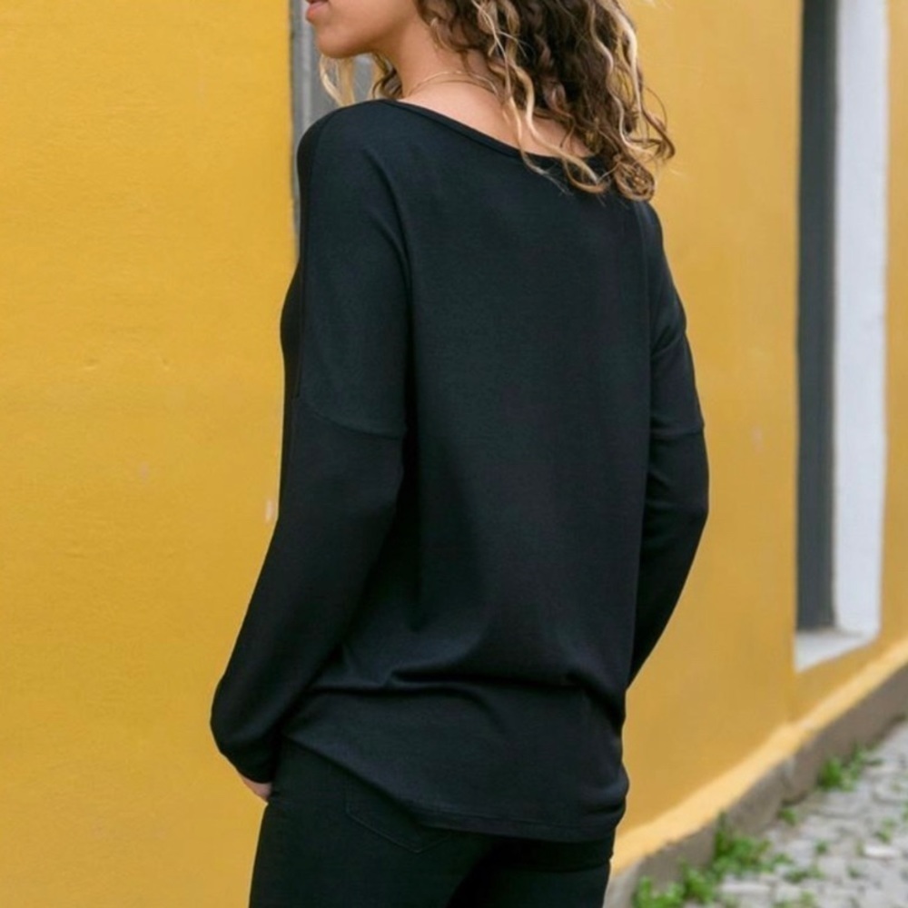 Color block geometric long sleeve top, asymmetrical neckline neutral new - Picture 2 of 12